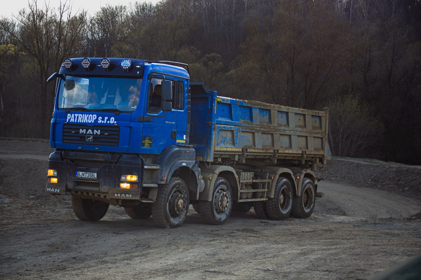 MAN TGA 41.430 8×8 sklápač